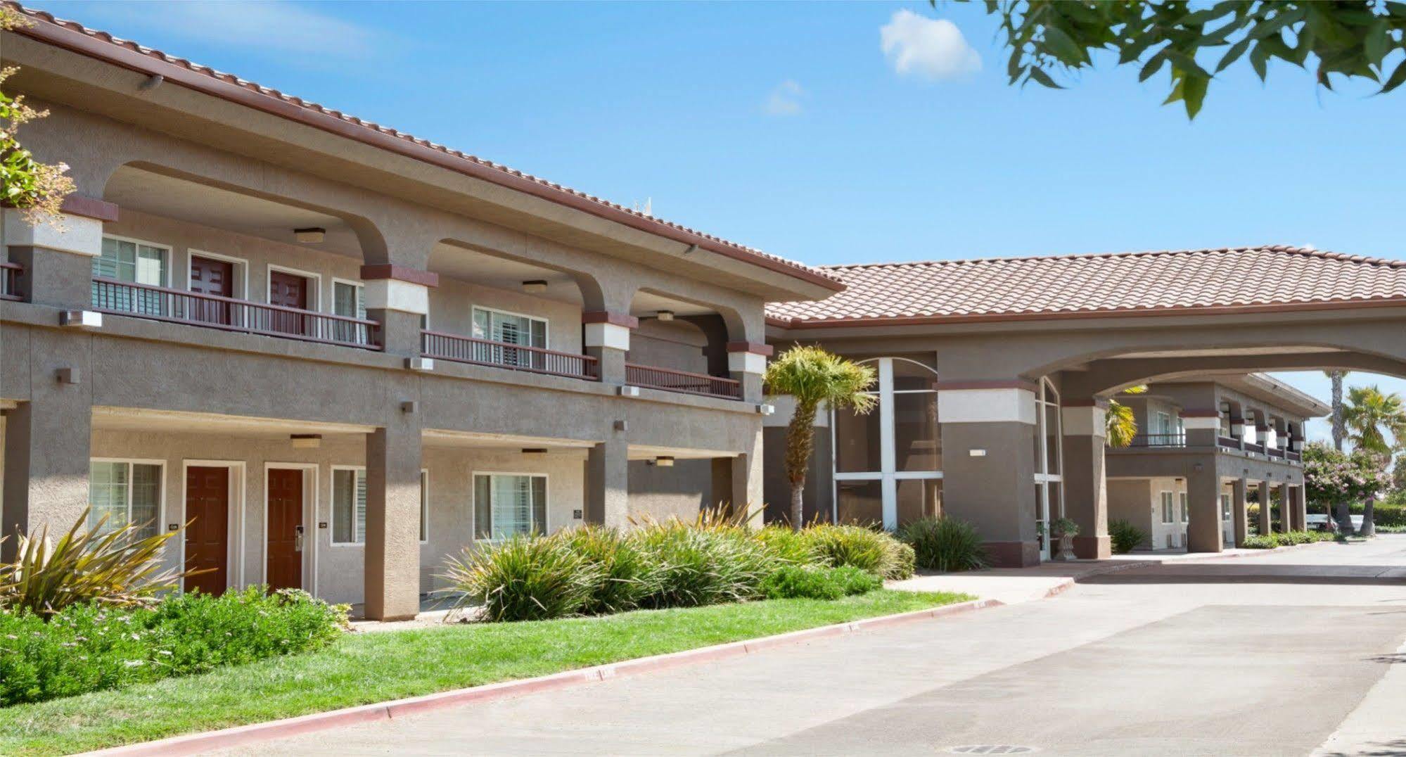 Baymont By Wyndham Modesto Salida Hotel Exterior photo